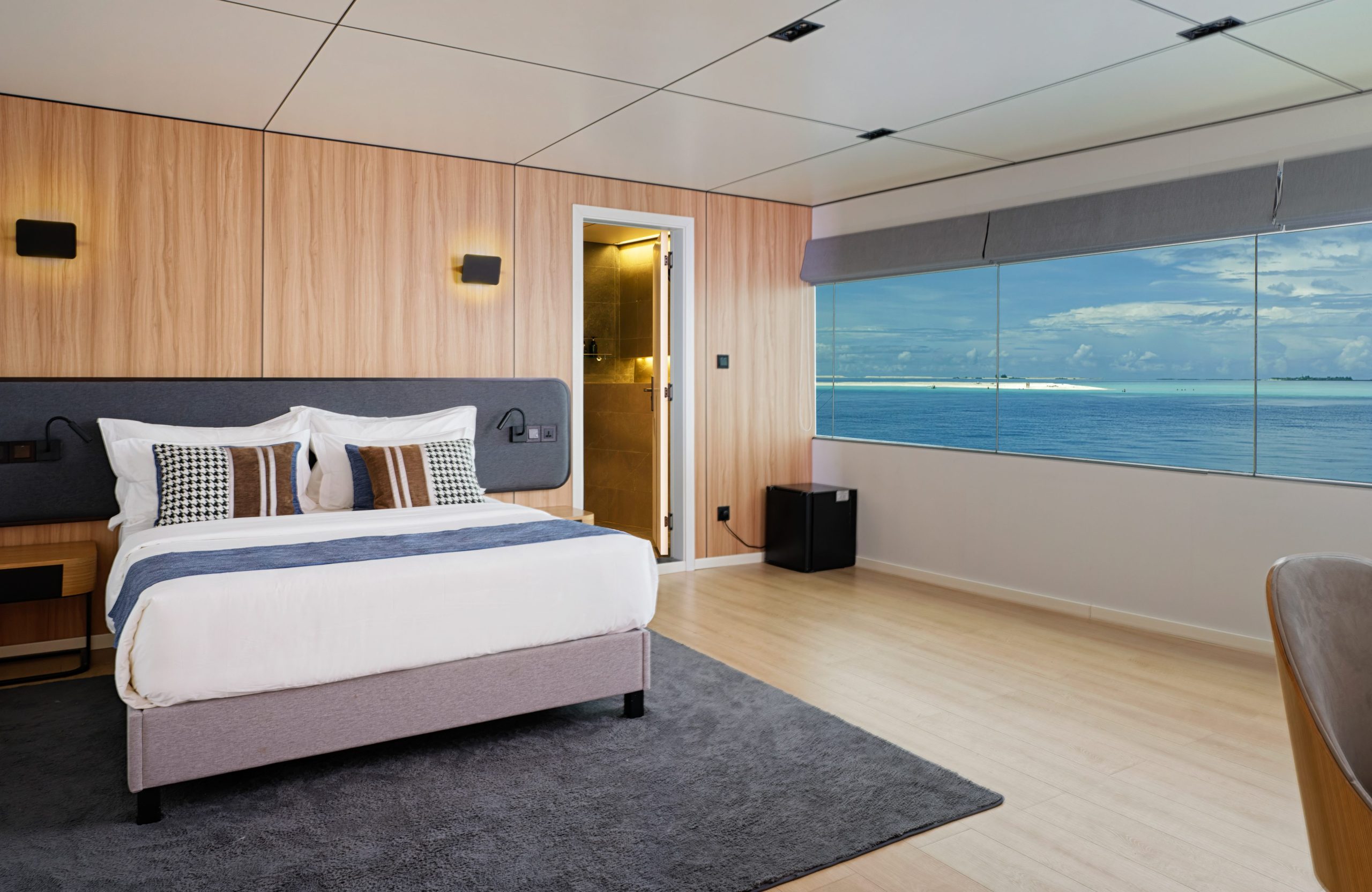 Maldives liveaboard diving with sharks, manta rays, and luxury yacht experience by Blue Obsession Travel