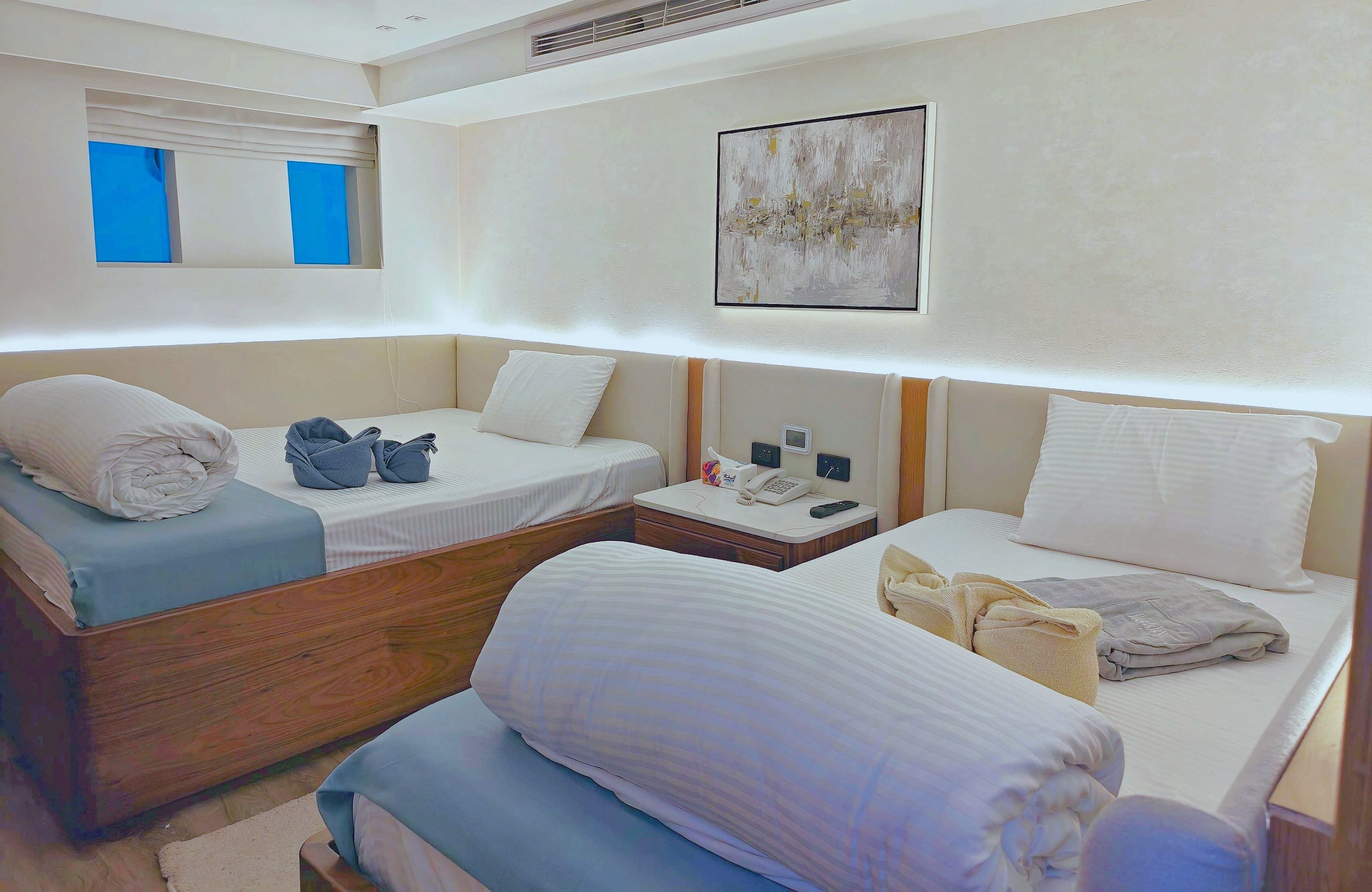 Heckler Liveaboard Cabin